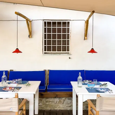 Borgo Dei Saraceni - Domus Indomita Bed and breakfast