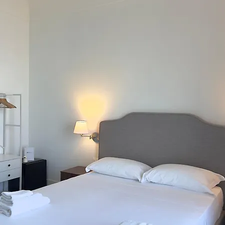 Borgo Dei Saraceni - Domus Indomita 3*