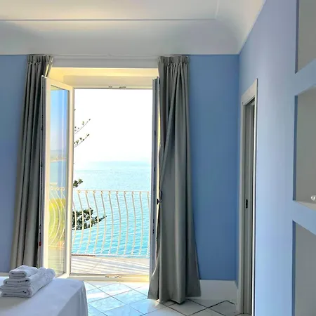 Borgo Dei Saraceni - Domus Indomita Bed & Breakfast 3*