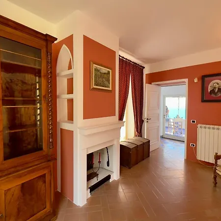 Borgo Dei Saraceni - Domus Indomita 3*