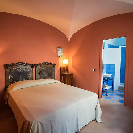 Borgo Dei Saraceni - Domus Indomita 3* Agropoli