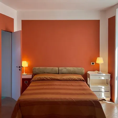 Borgo Dei Saraceni - Domus Indomita Nocleg ze śniadaniem 3*