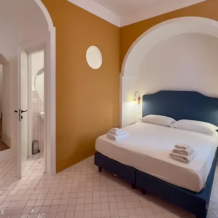 Borgo Dei Saraceni - Domus Indomita Bed and breakfast Agropoli