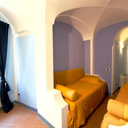 Borgo Dei Saraceni - Domus Indomita Nocleg ze śniadaniem