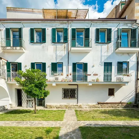 Bed & Breakfast Borgo Dei Saraceni - Domus Indomita