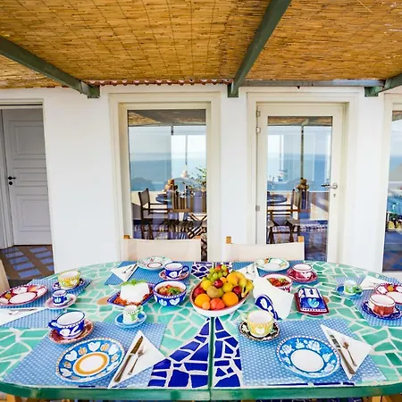 Borgo Dei Saraceni - Domus Indomita Bed & Breakfast