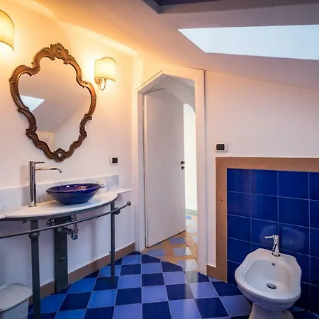Bed & Breakfast Borgo Dei Saraceni - Domus Indomita 2*