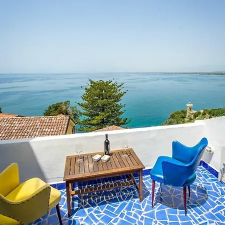 Borgo Dei Saraceni - Domus Indomita Bed & Breakfast