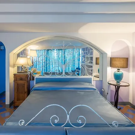 Borgo Dei Saraceni - Domus Indomita 3*