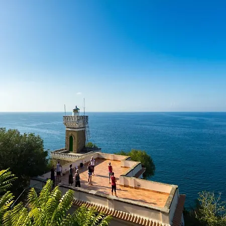 Borgo Dei Saraceni - Domus Indomita 3*